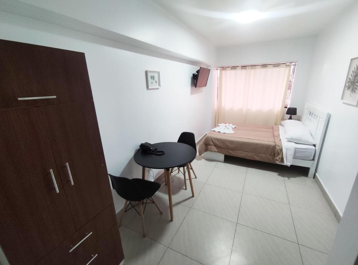 Maxy'S Inn Hotel & Suite Лима Екстериор снимка