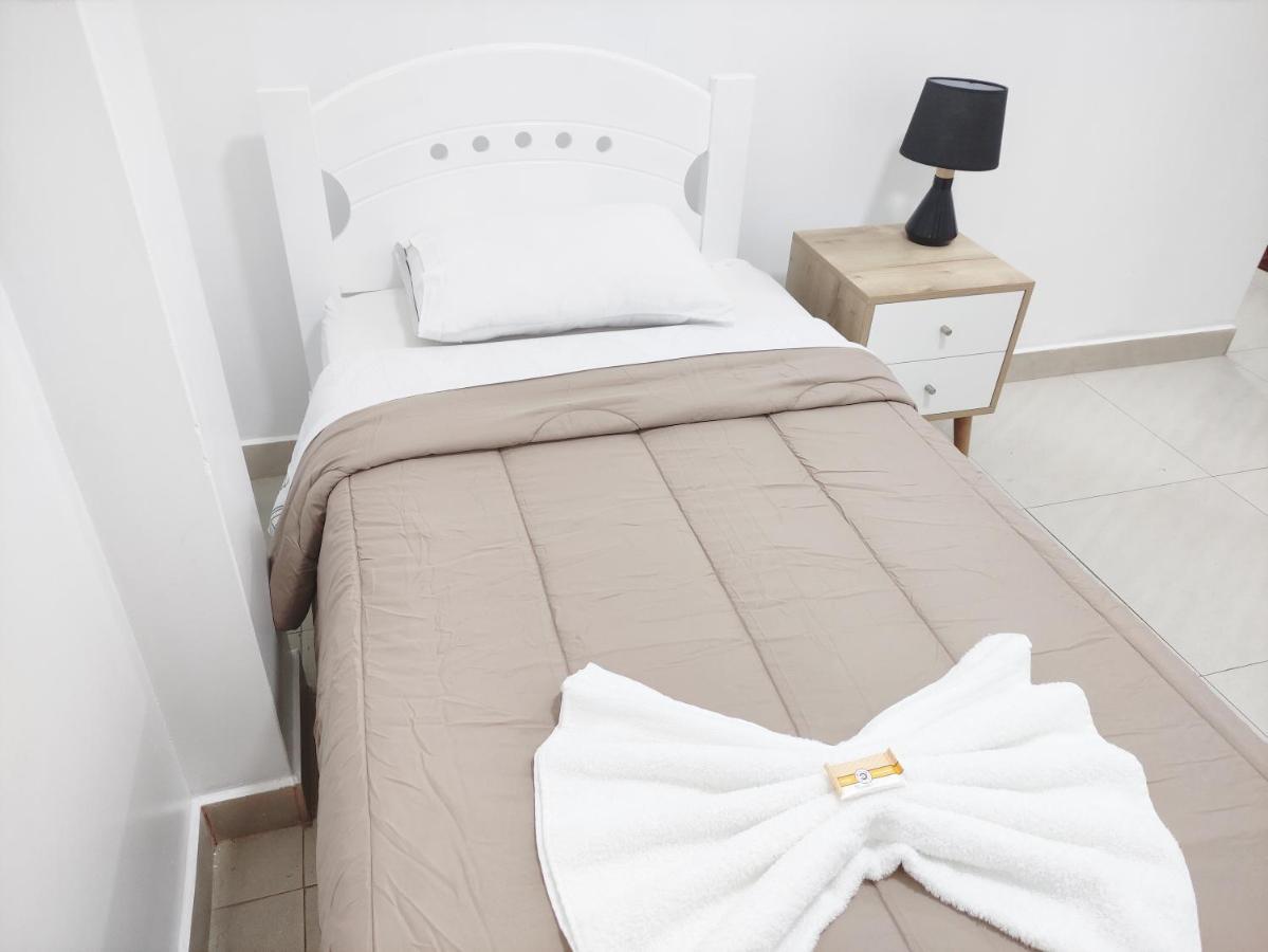 Maxy'S Inn Hotel & Suite Лима Екстериор снимка