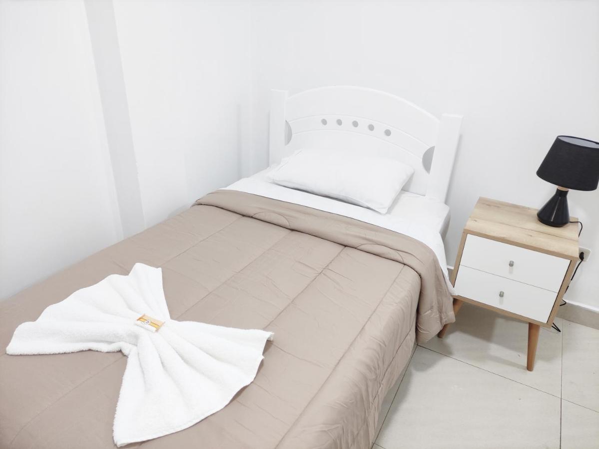 Maxy'S Inn Hotel & Suite Лима Екстериор снимка