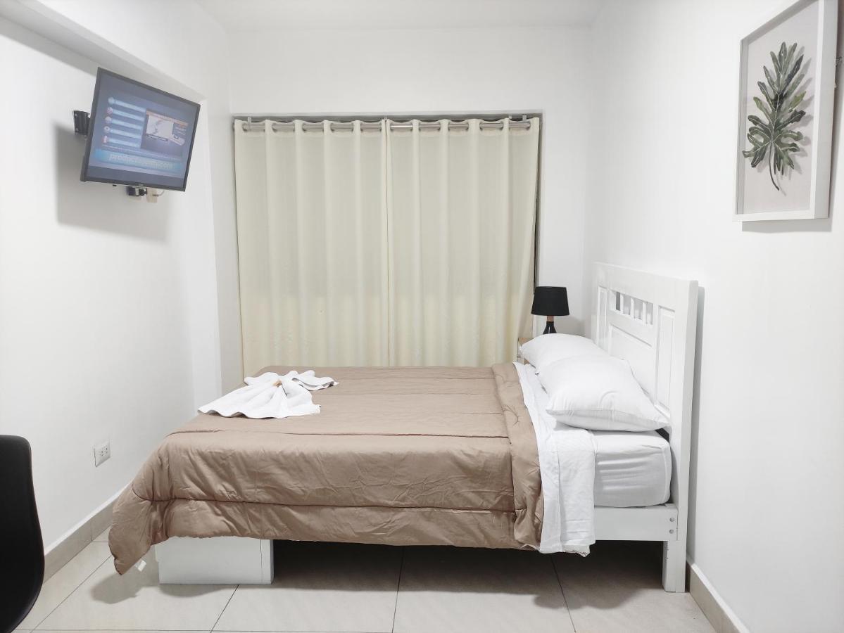 Maxy'S Inn Hotel & Suite Лима Екстериор снимка