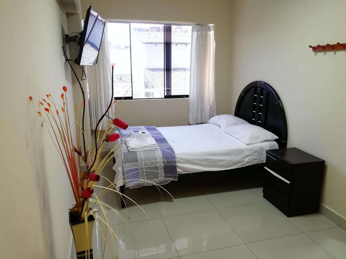 Maxy'S Inn Hotel & Suite Лима Екстериор снимка